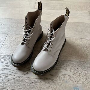 Dr. Martens 1460 Pascal Virginia leather boots